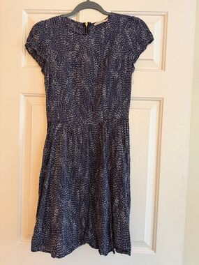 Navy Short-Sleeve Patterned Casual Dress